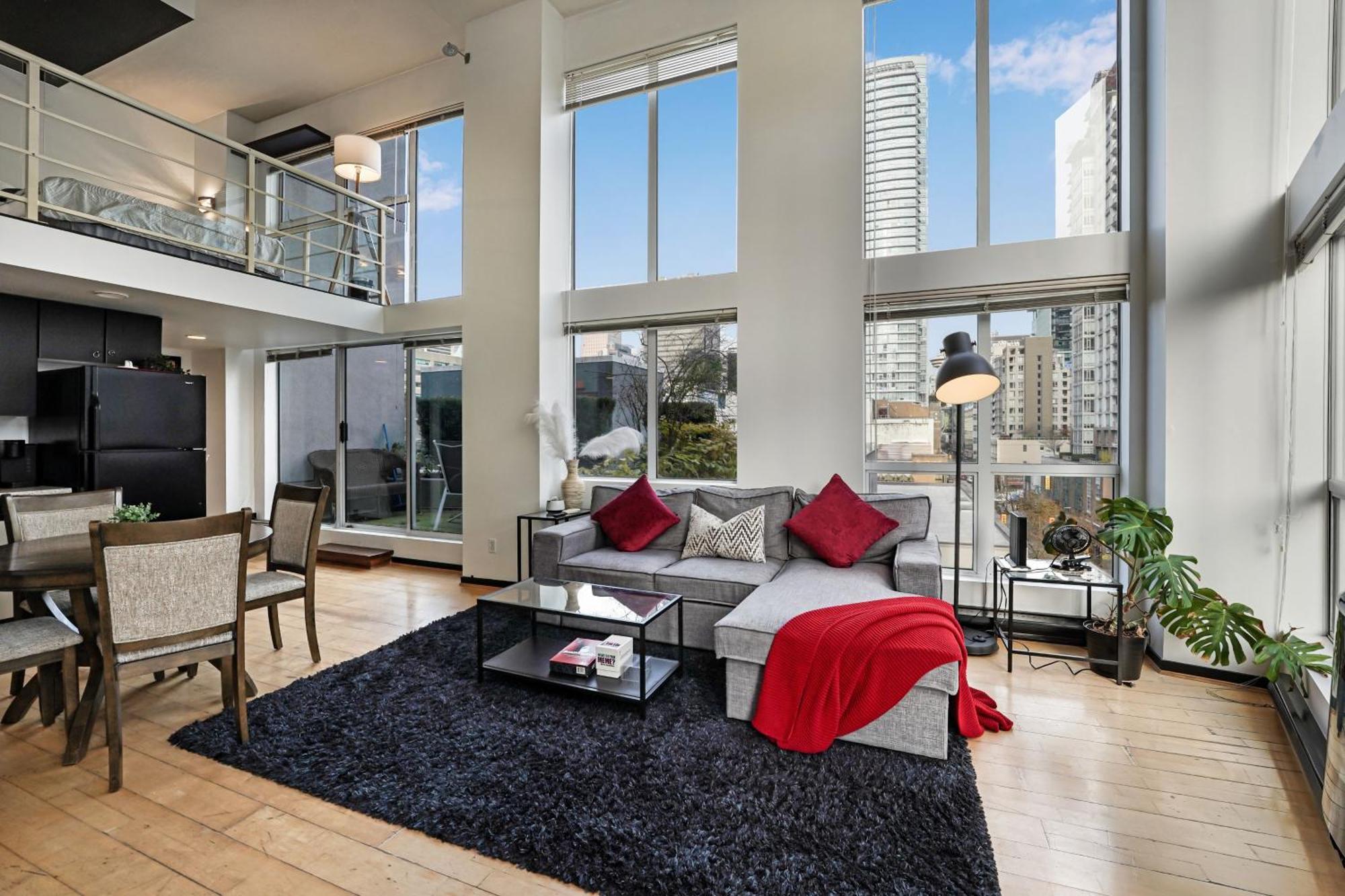 Stunning Loft In Yaletown With Panoramic City Views Apartment Vancouver Exterior photo